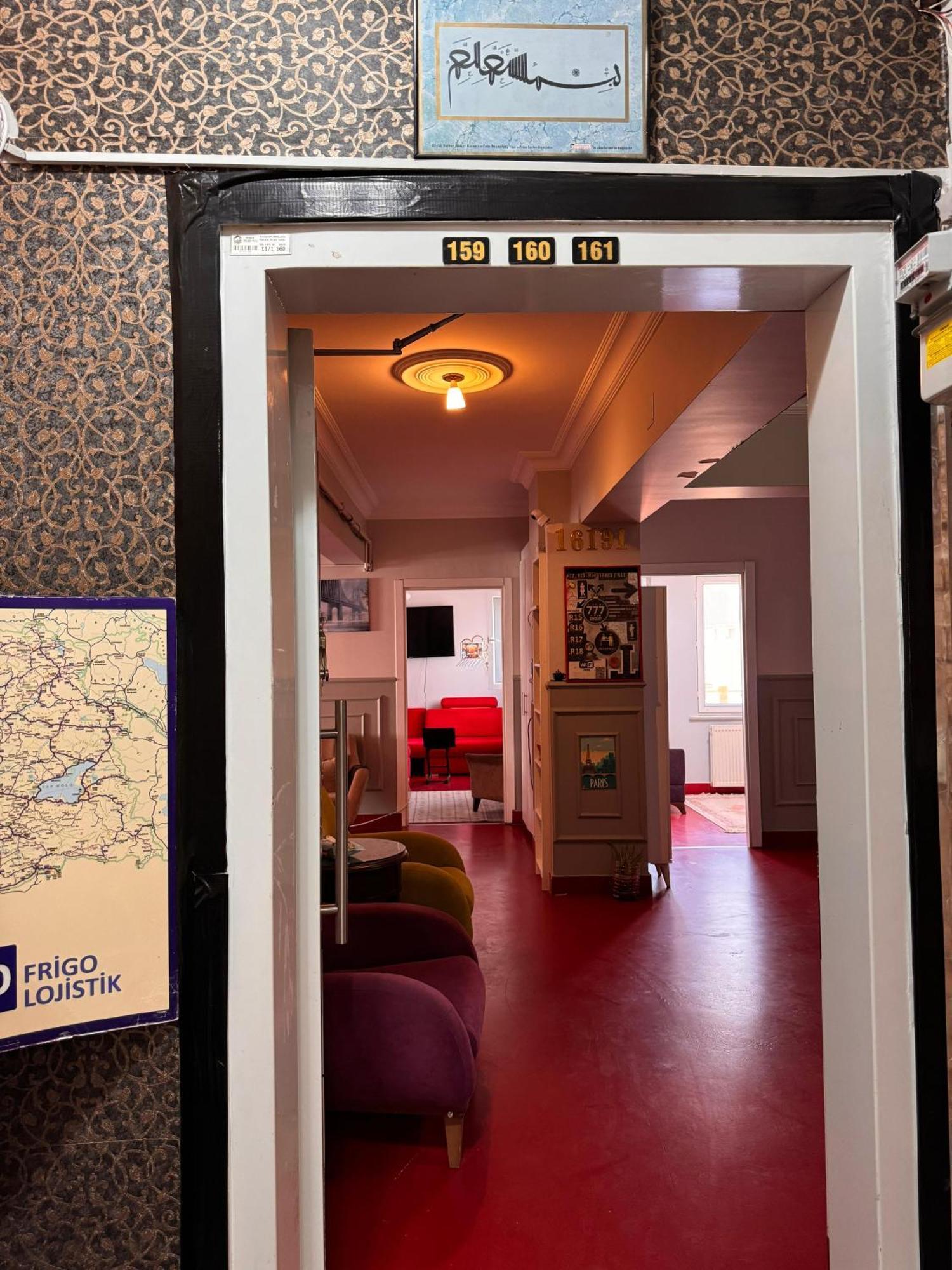 Transit Hotel Istanbul Bagian luar foto